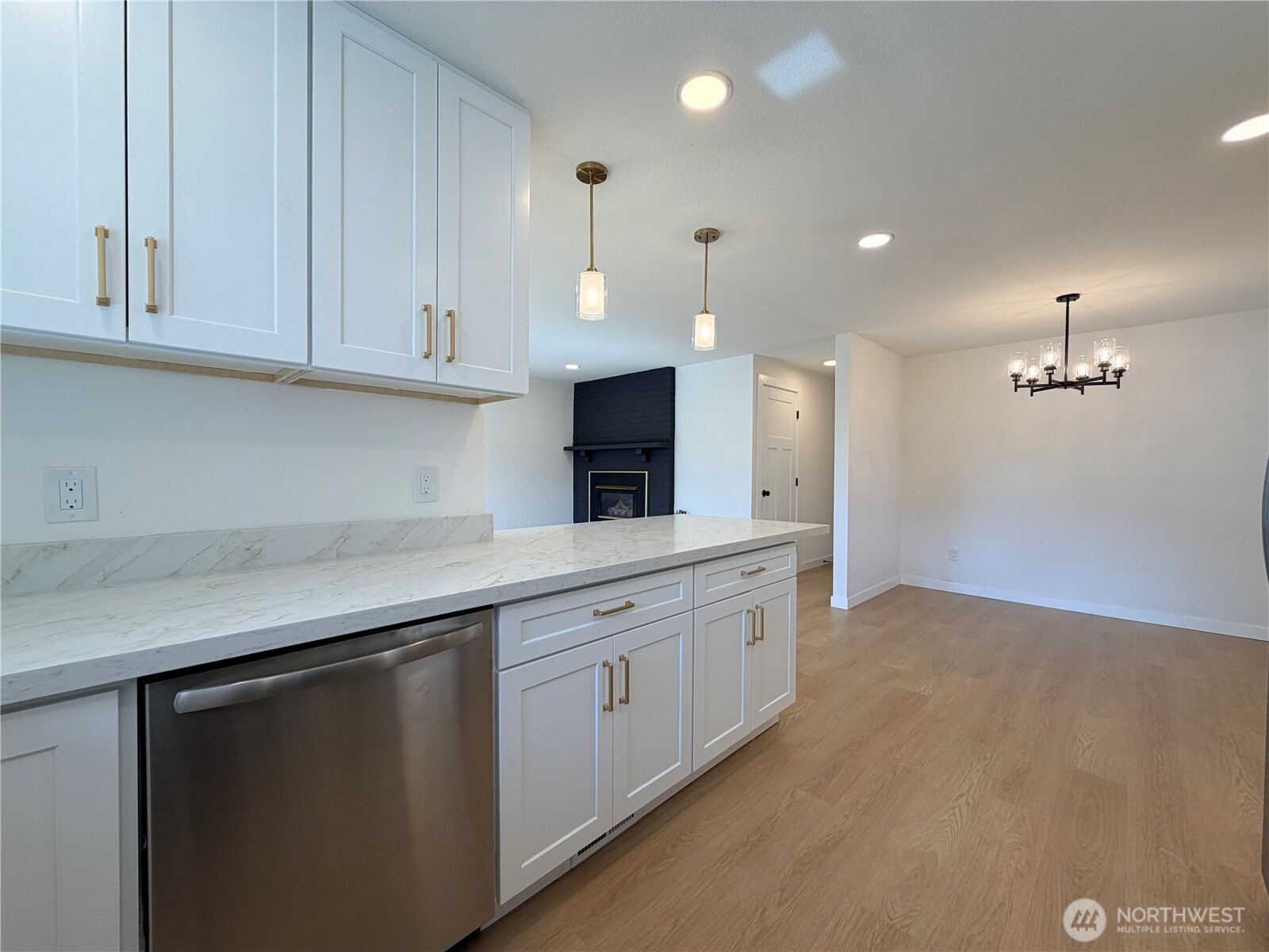 209 E 65th Street Property Photo 11