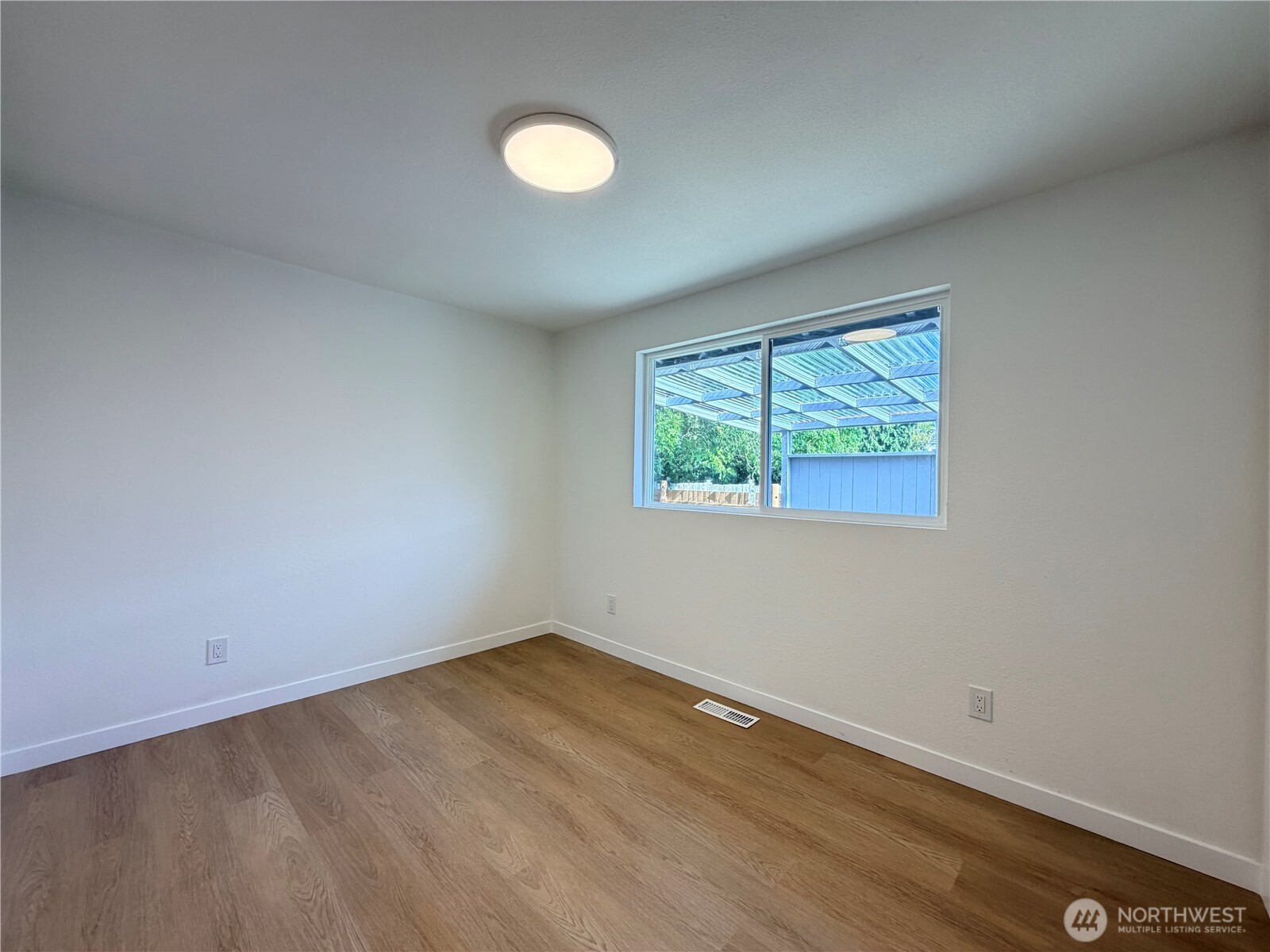 209 E 65th Street Property Photo 16