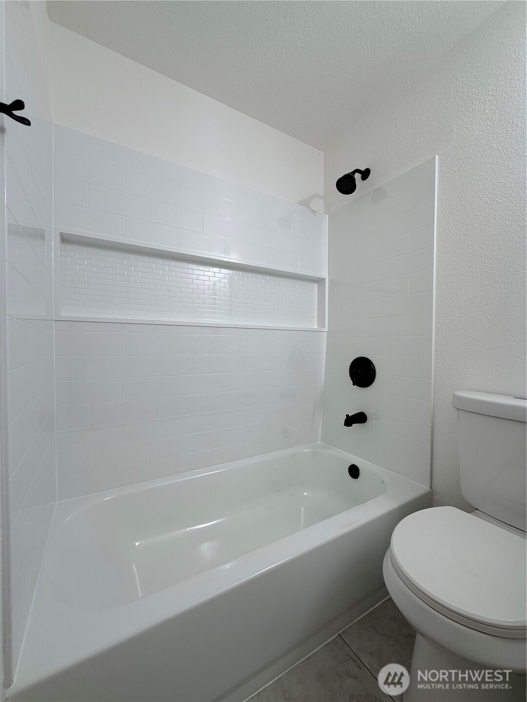 209 E 65th Street Property Photo 22