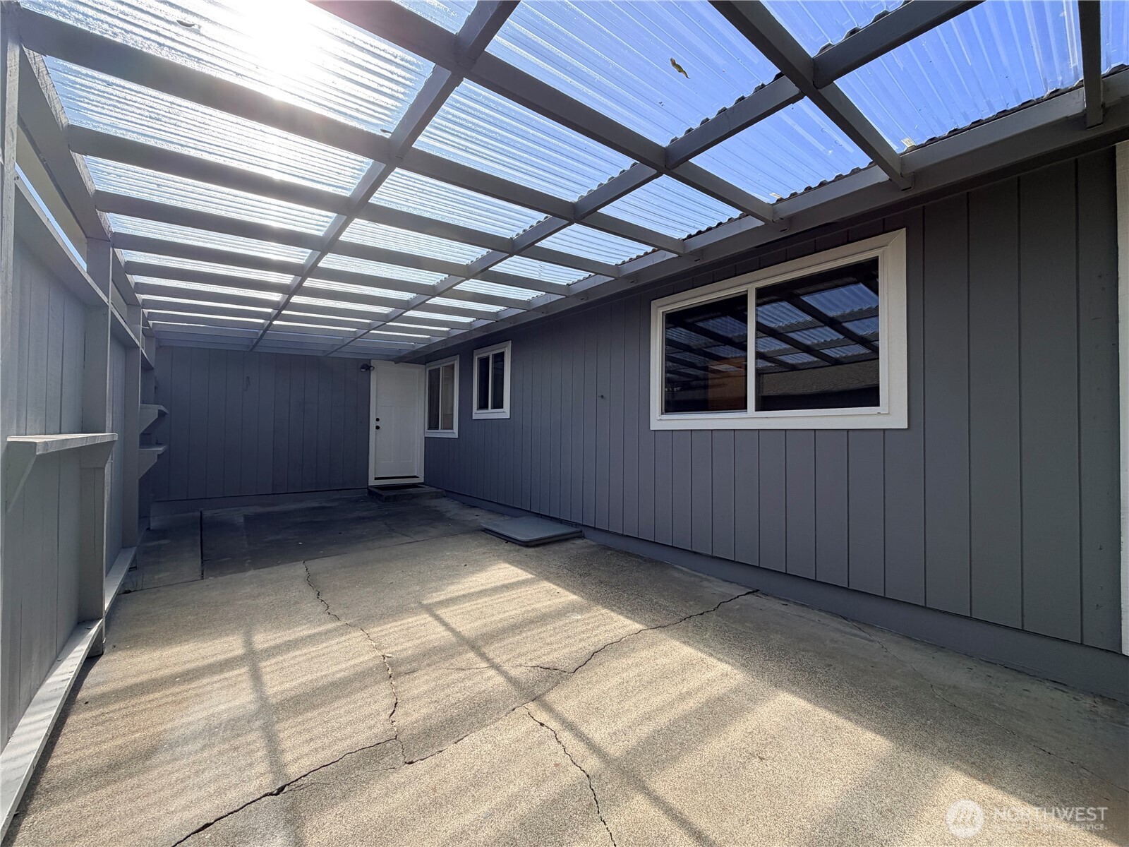 209 E 65th Street Property Photo 24