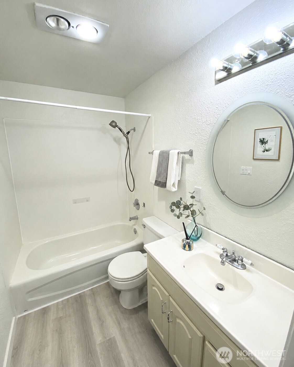9302 Redmond Woodinville Rd 206 Property Photo 10