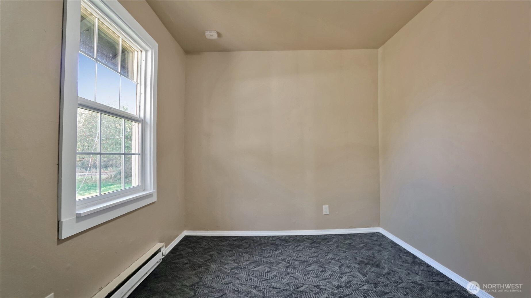 511 S West Boulevard Property Photo 9