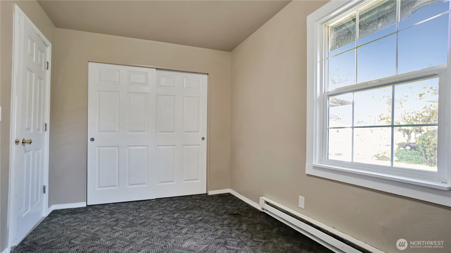 511 S West Boulevard Property Photo 10