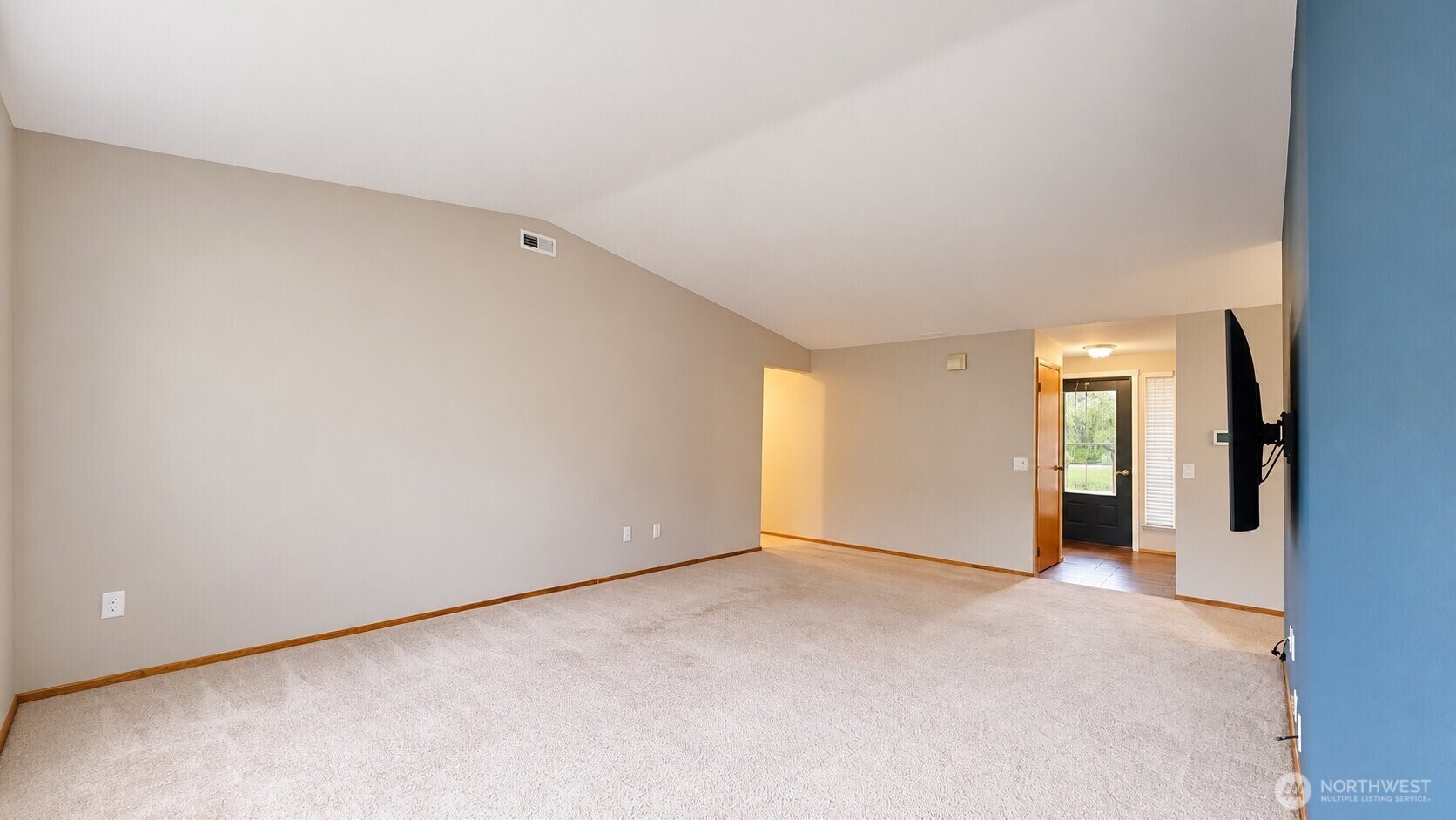 11945 Se 260th Place Property Photo 4