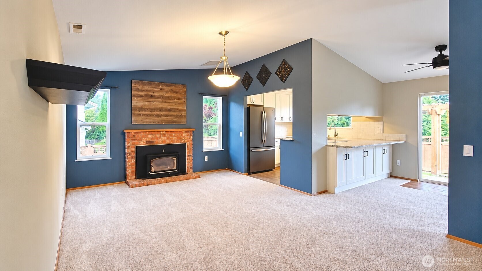 11945 Se 260th Place Property Photo 5