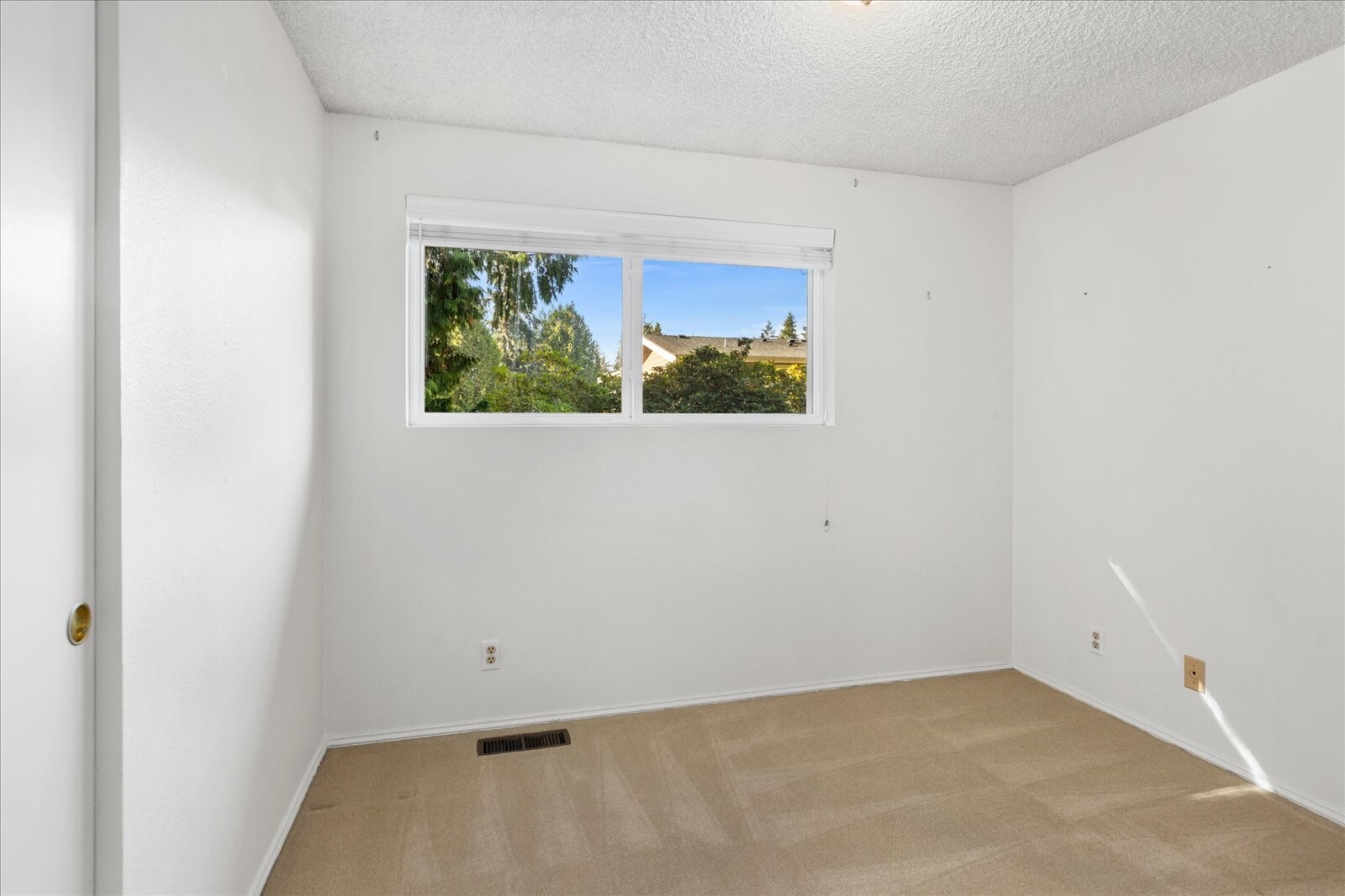 8608 184th Street Property Photo 23