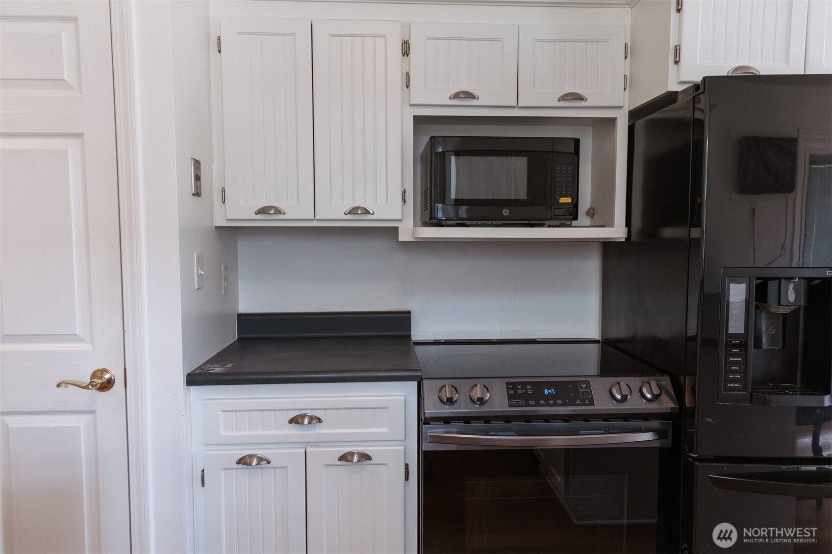 707 Spruce Street Property Photo 27