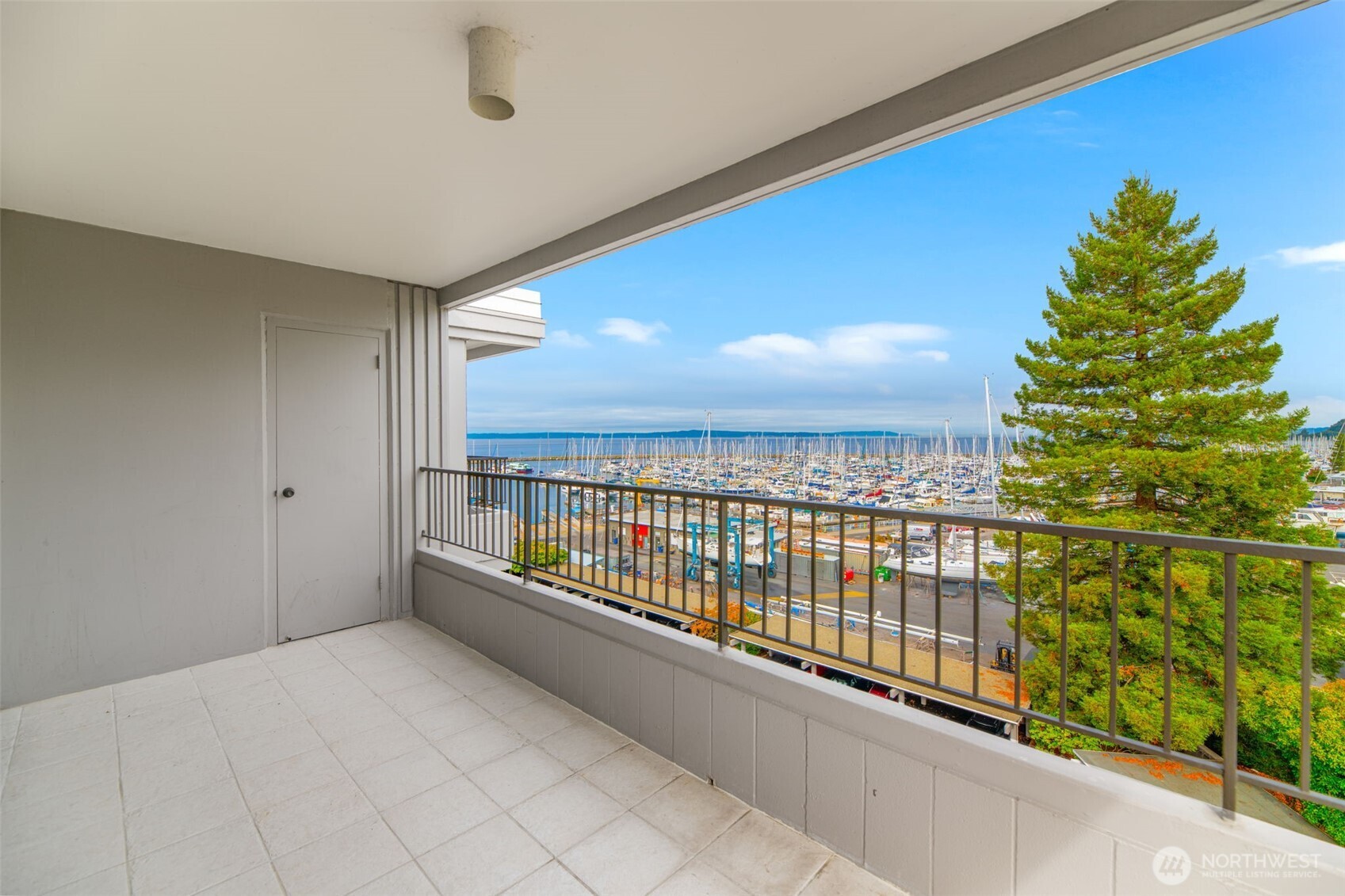 6535 Seaview Avenue 711b Property Photo 9