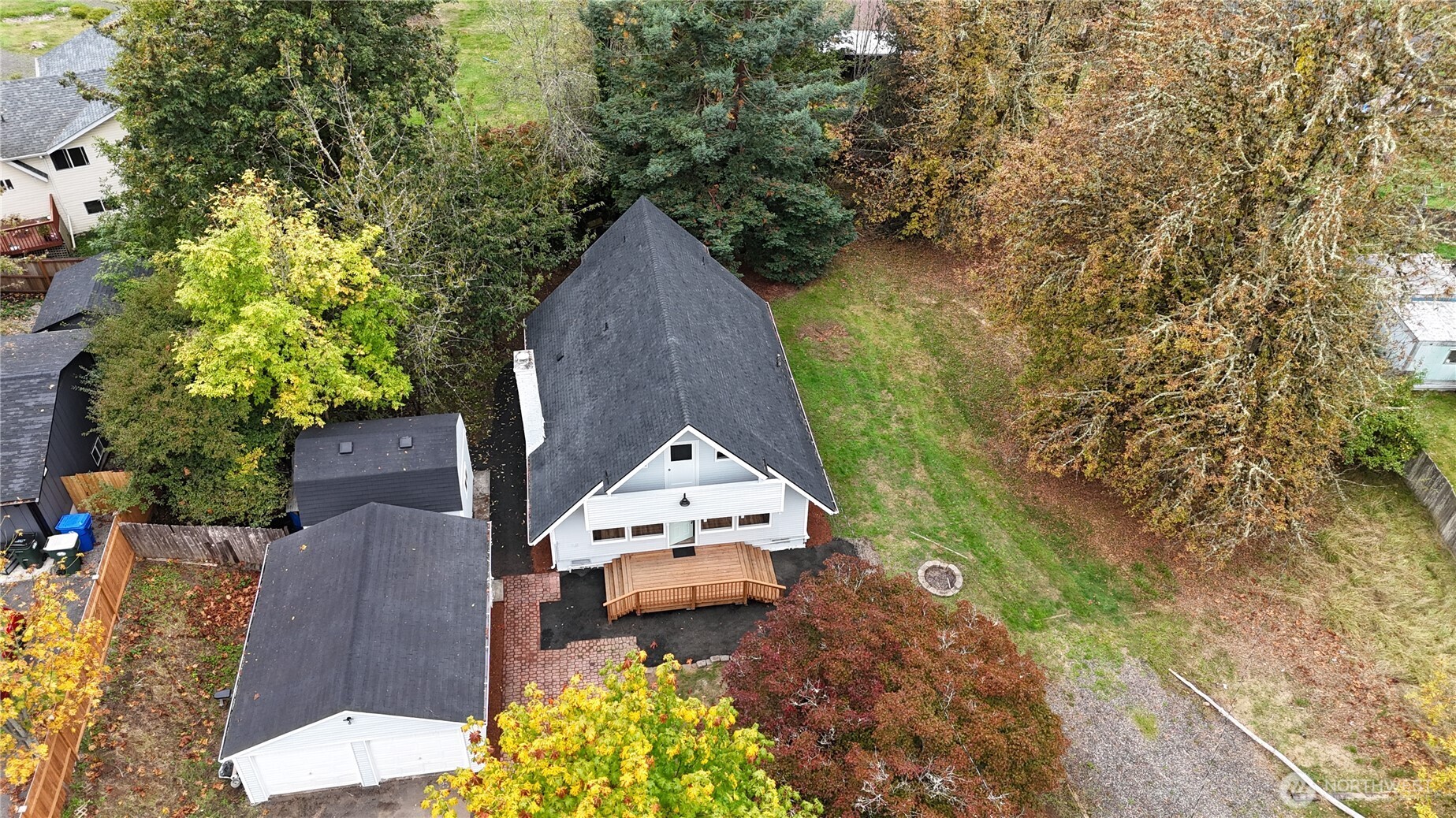 11815 Shoreview Drive Property Photo 24