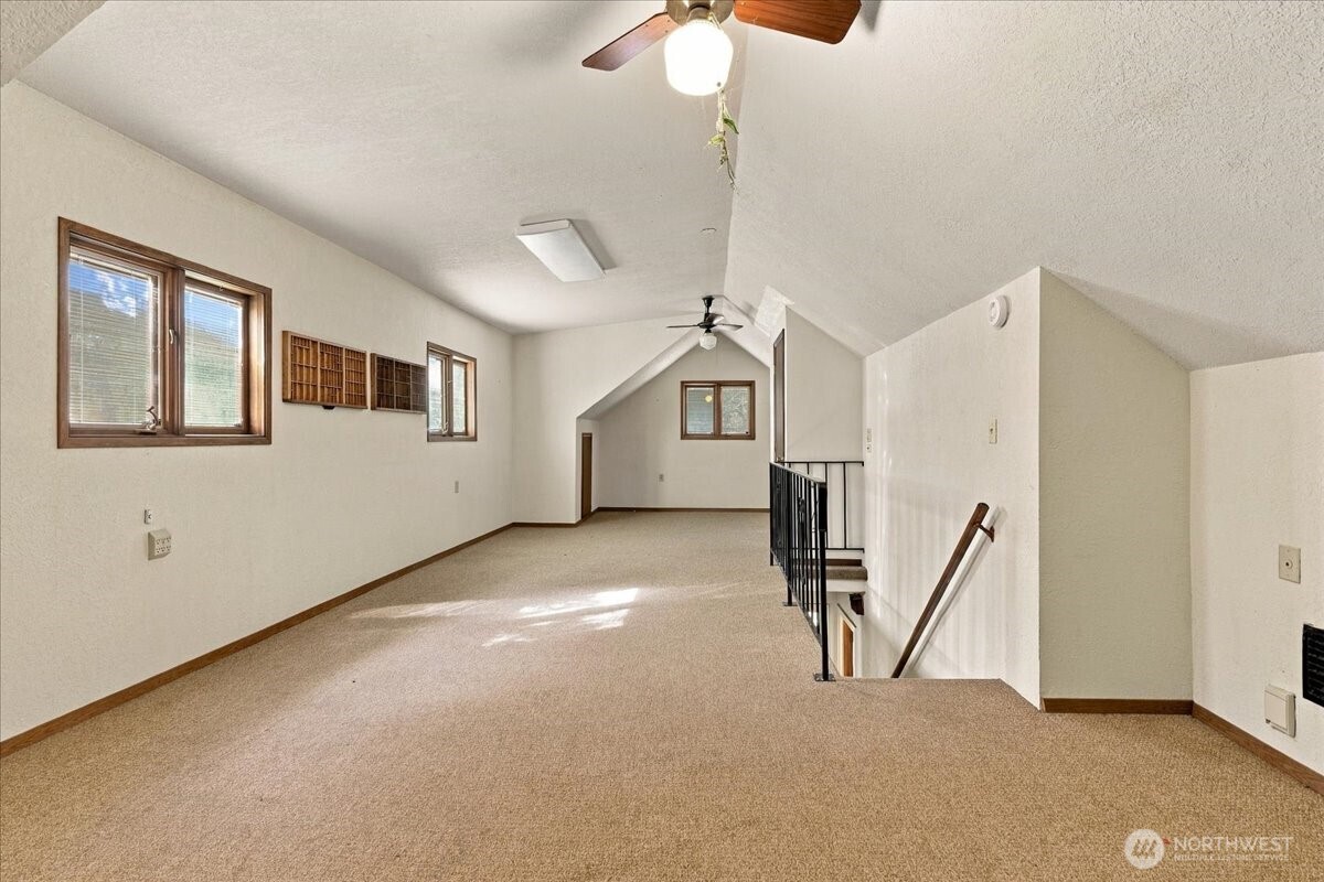 201 Columbia Avenue Property Photo 21