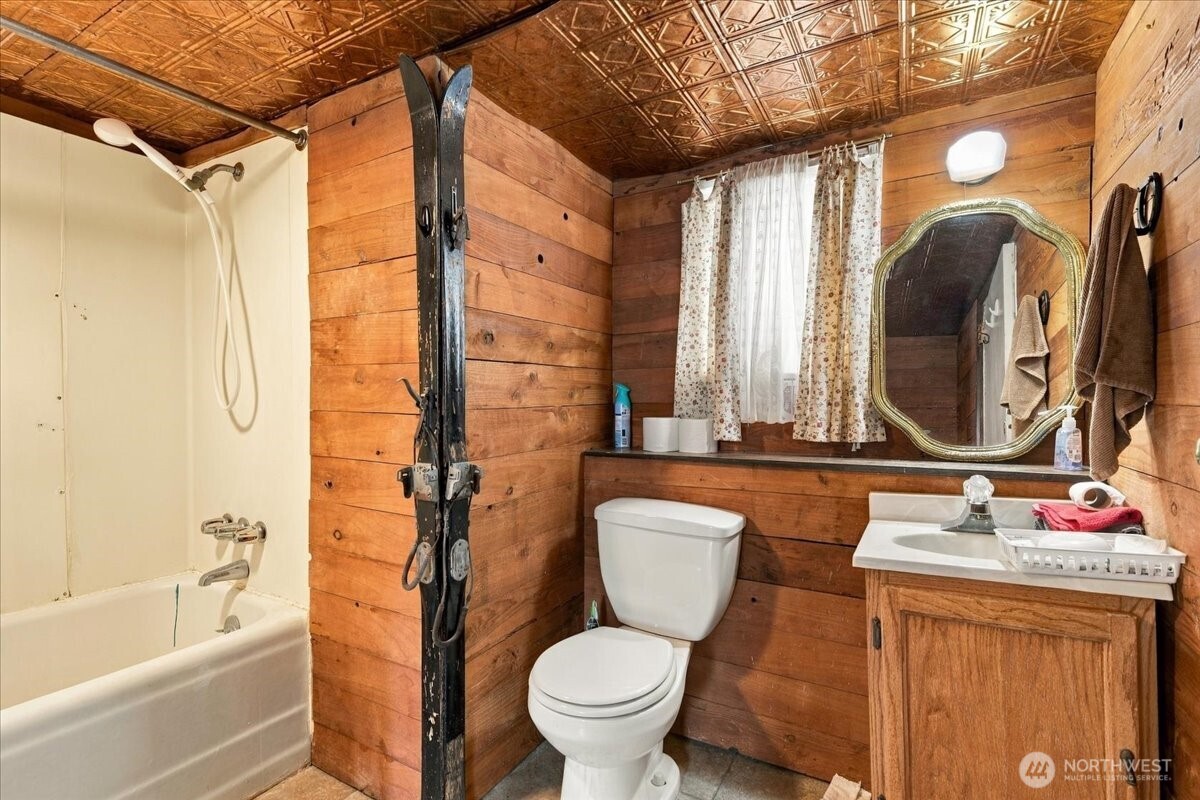 201 Columbia Avenue Property Photo 27
