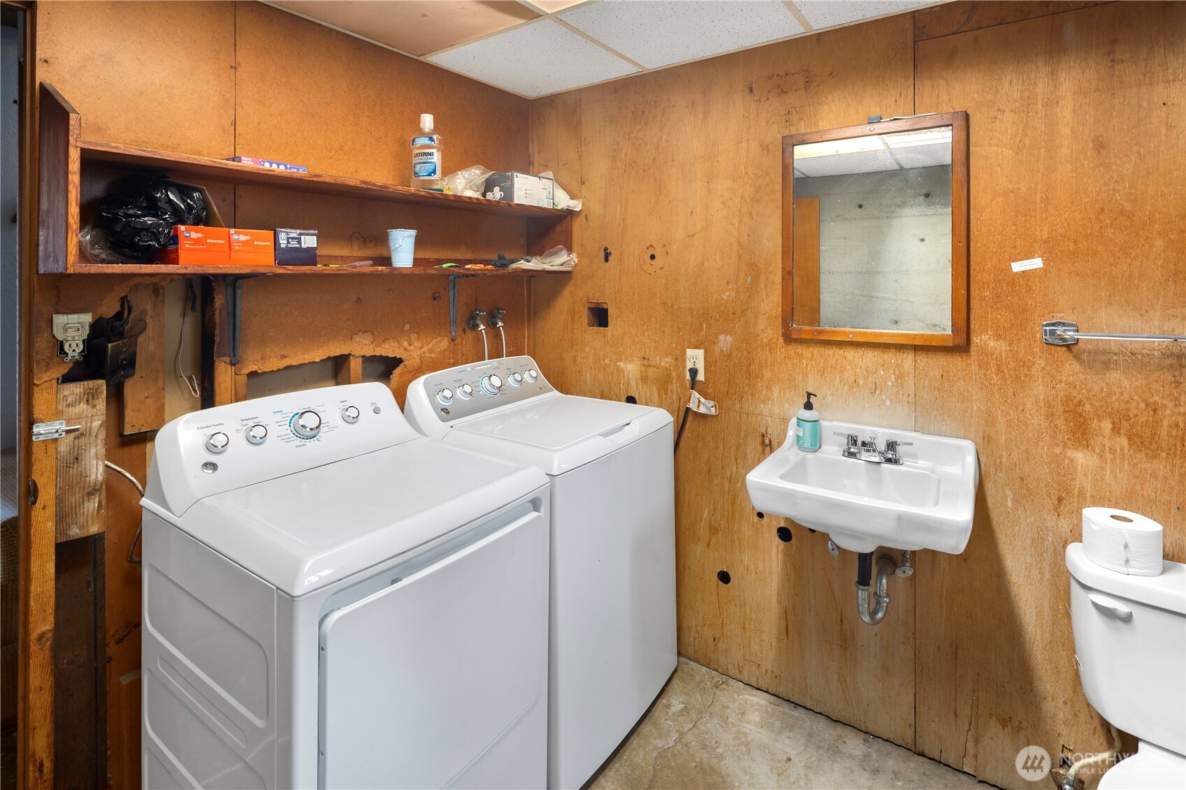 13422 14 Avenue Property Photo 19
