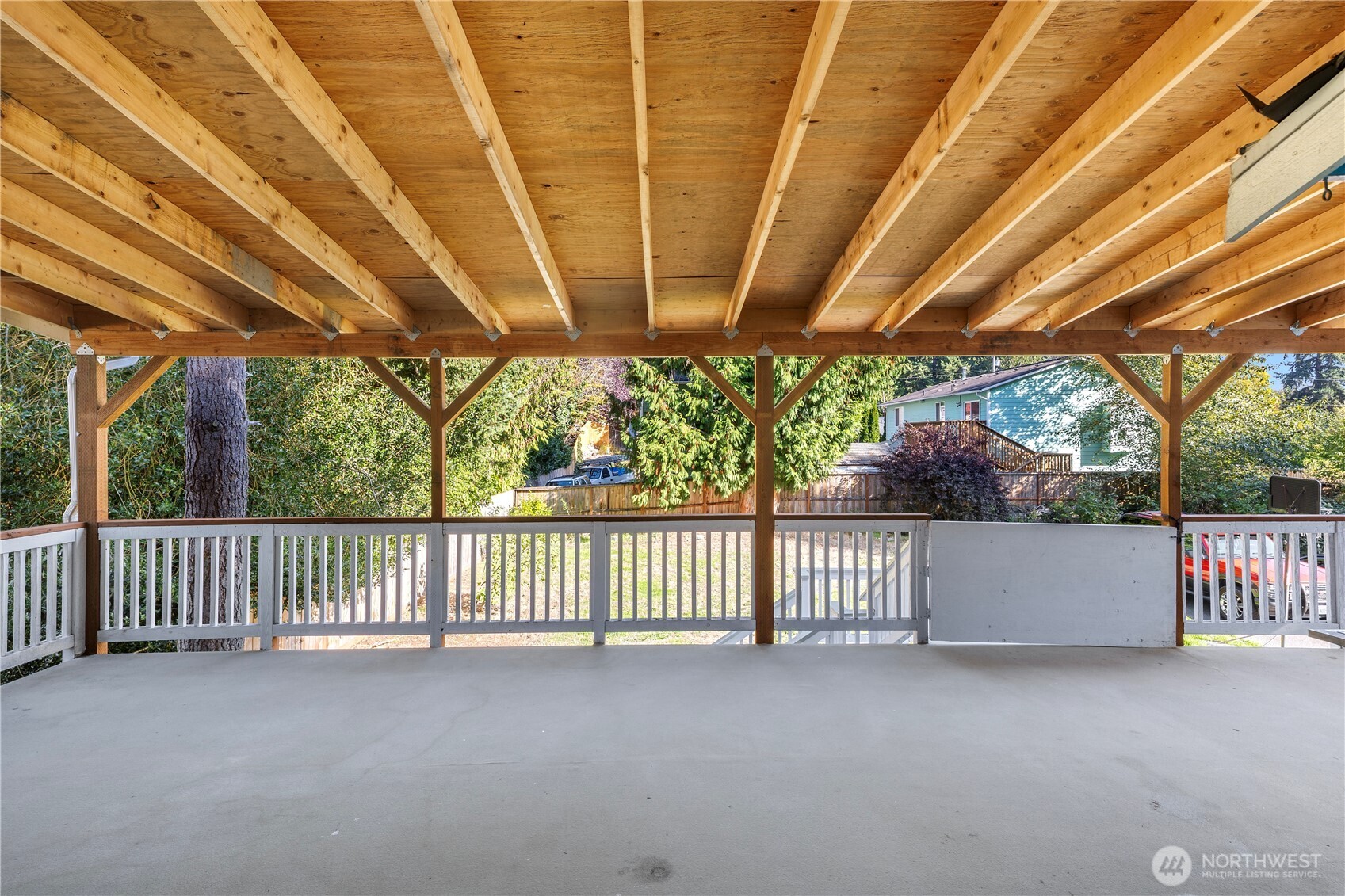 13422 14 Avenue Property Photo 20