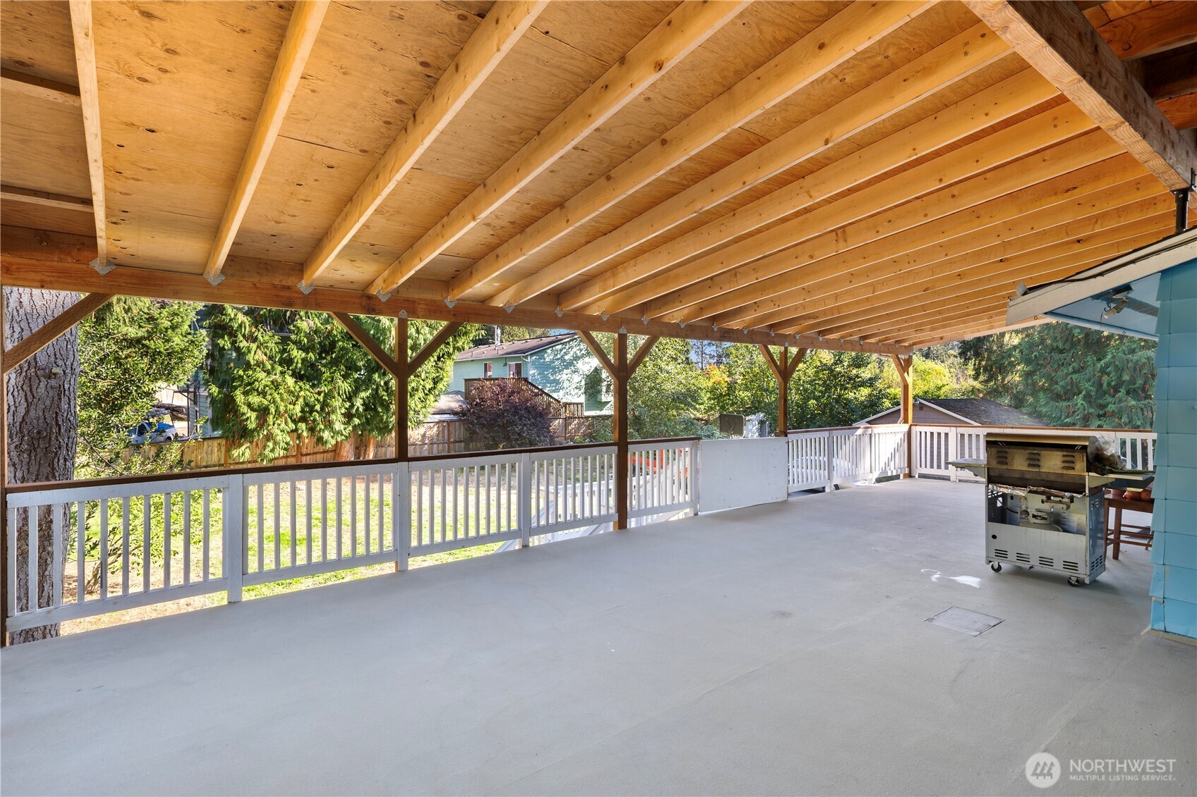 13422 14 Avenue Property Photo 21