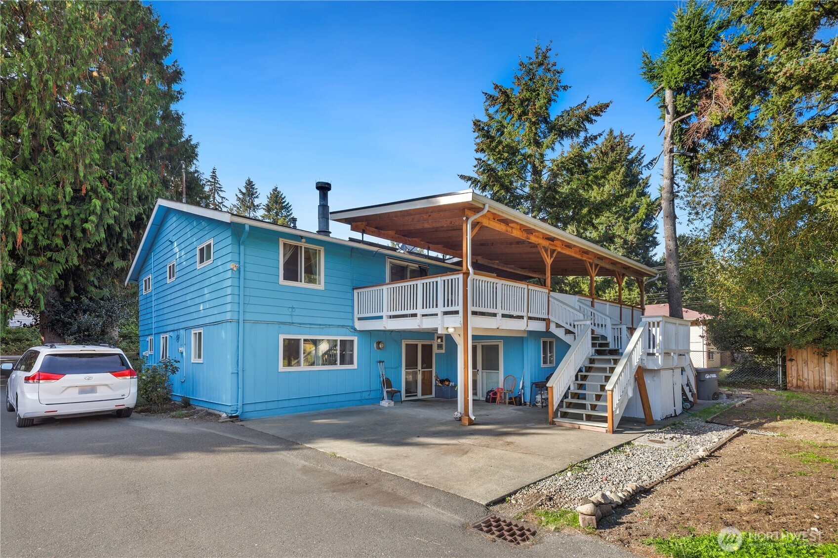 13422 14 Avenue Property Photo 23