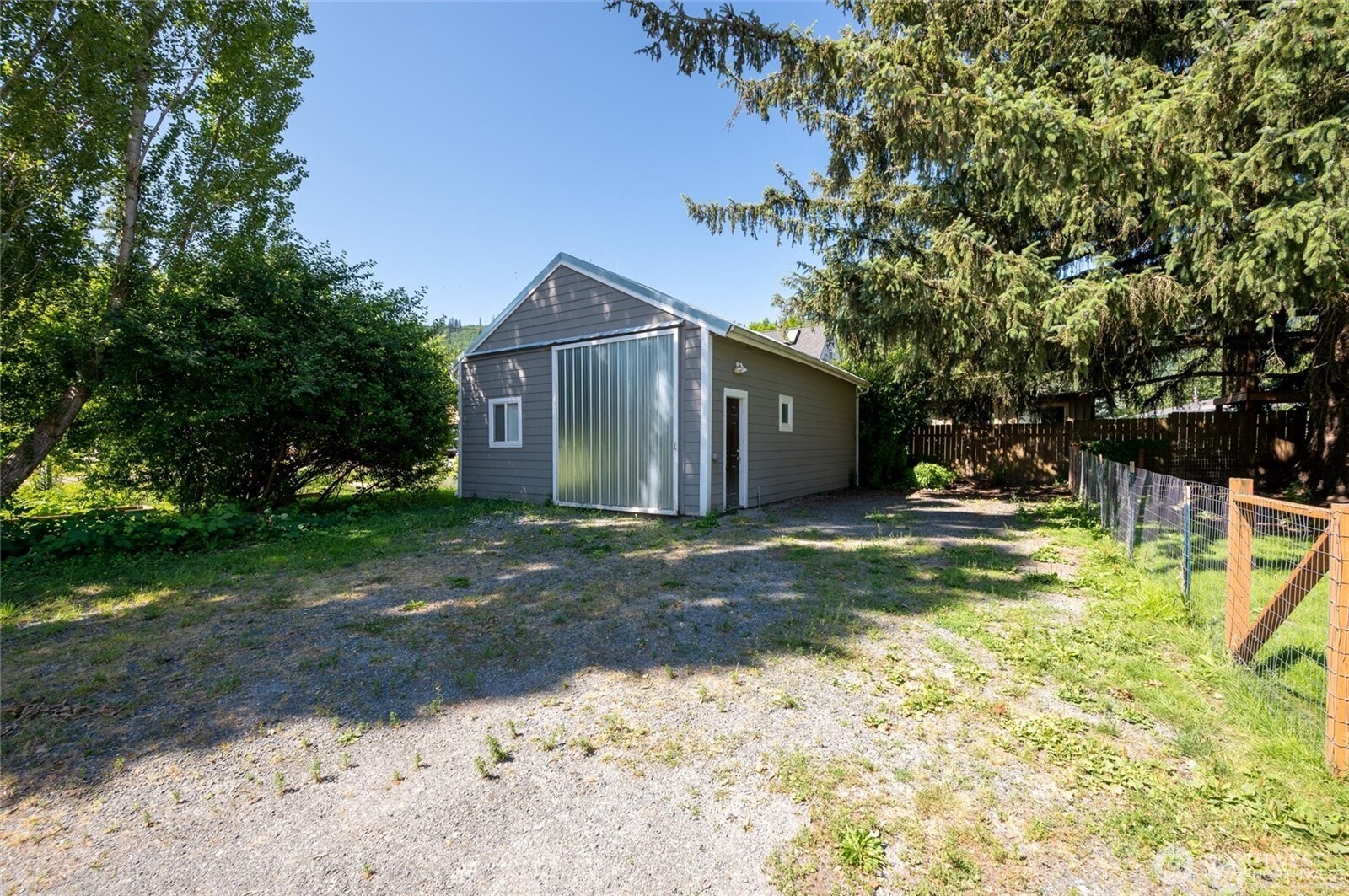 2071 Valley Hwy 9 Property Photo 3