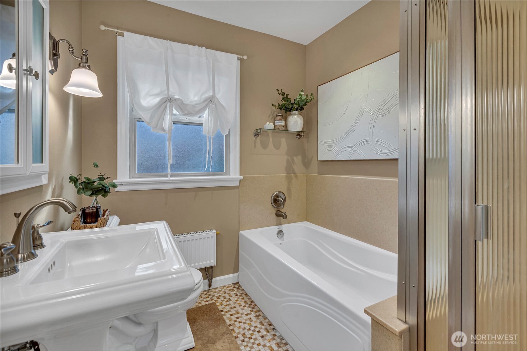 1910 N Union Avenue Property Photo 16