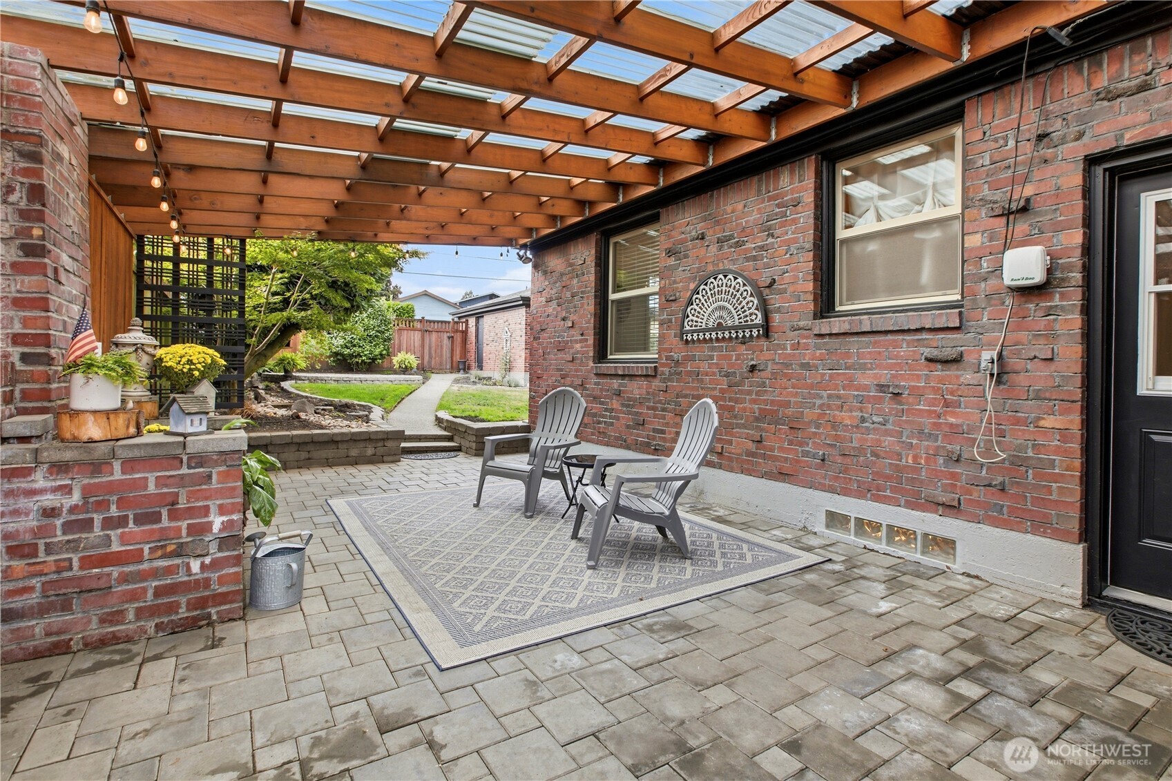 1910 N Union Avenue Property Photo 29