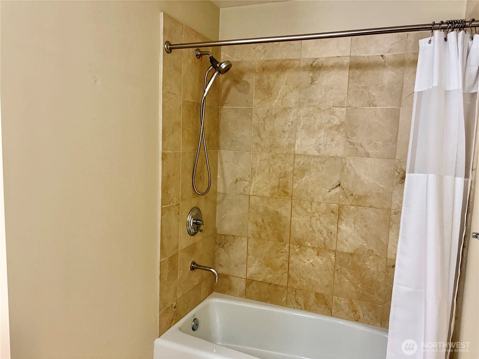 360 Washington Avenue 204 Property Photo 25
