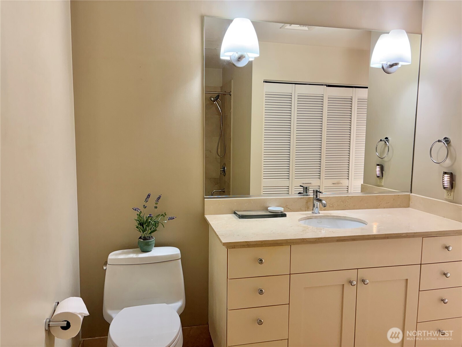 360 Washington Avenue 204 Property Photo 26