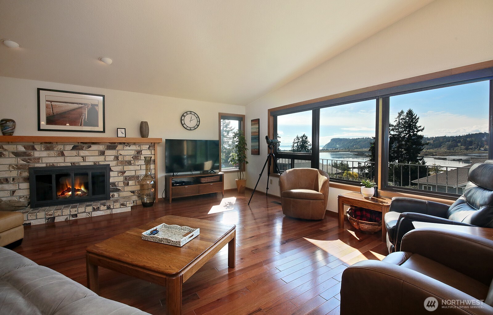 5880 Captain Vancouver Drive Property Photo 15