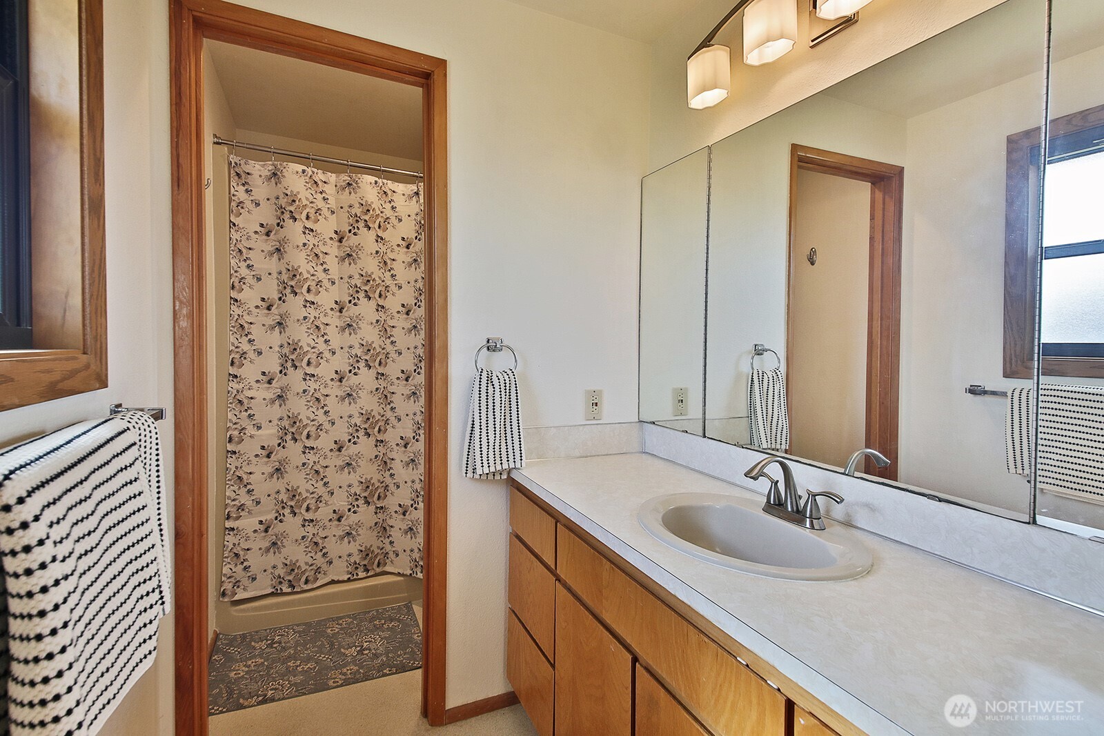 5880 Captain Vancouver Drive Property Photo 25