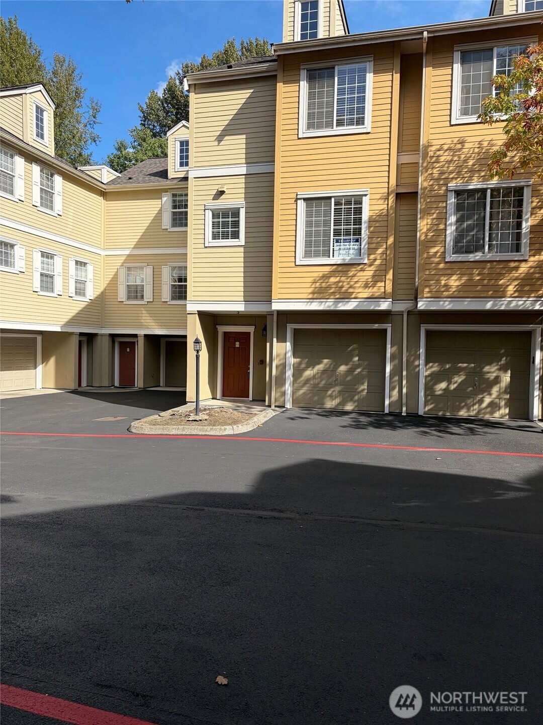 1800 Ne 40th Street F3 Property Photo 1