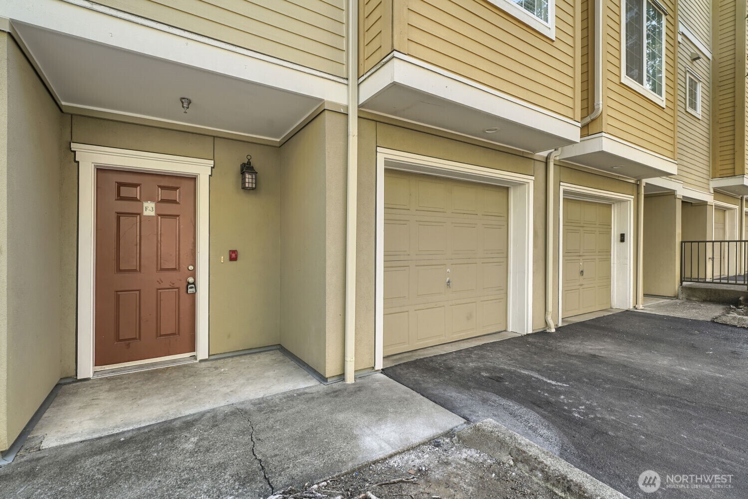 1800 Ne 40th Street F3 Property Photo 3