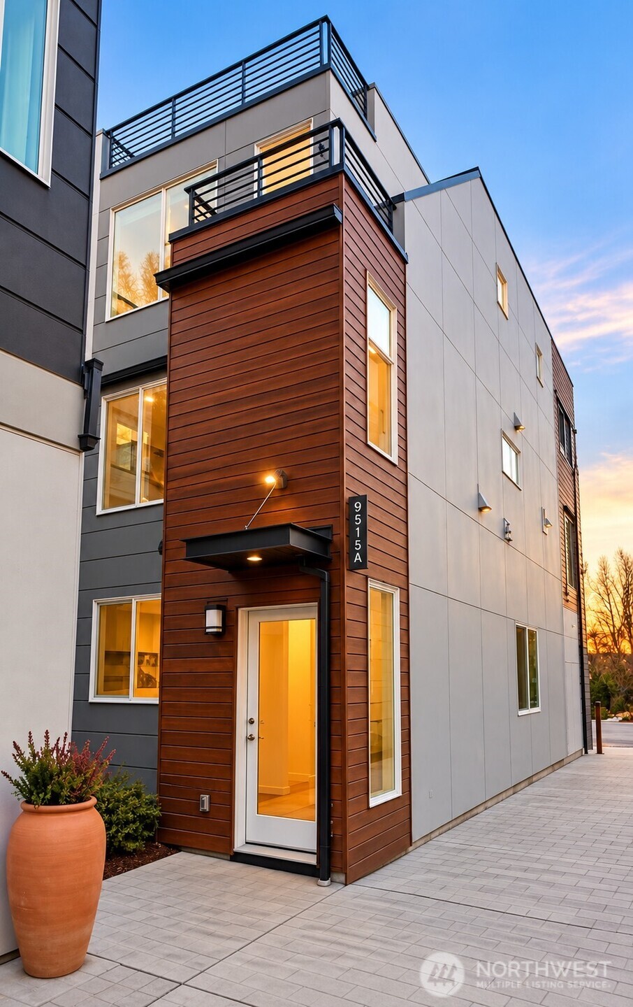 9515 A 8th Avenue Property Photo 1
