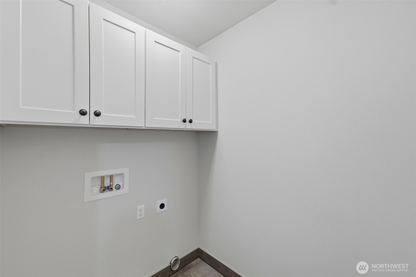 6923 S Mason Avenue Property Photo 23