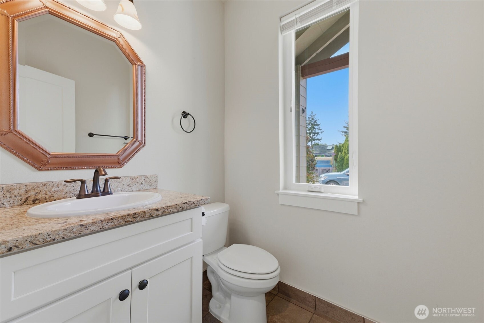 6923 S Mason Avenue Property Photo 24