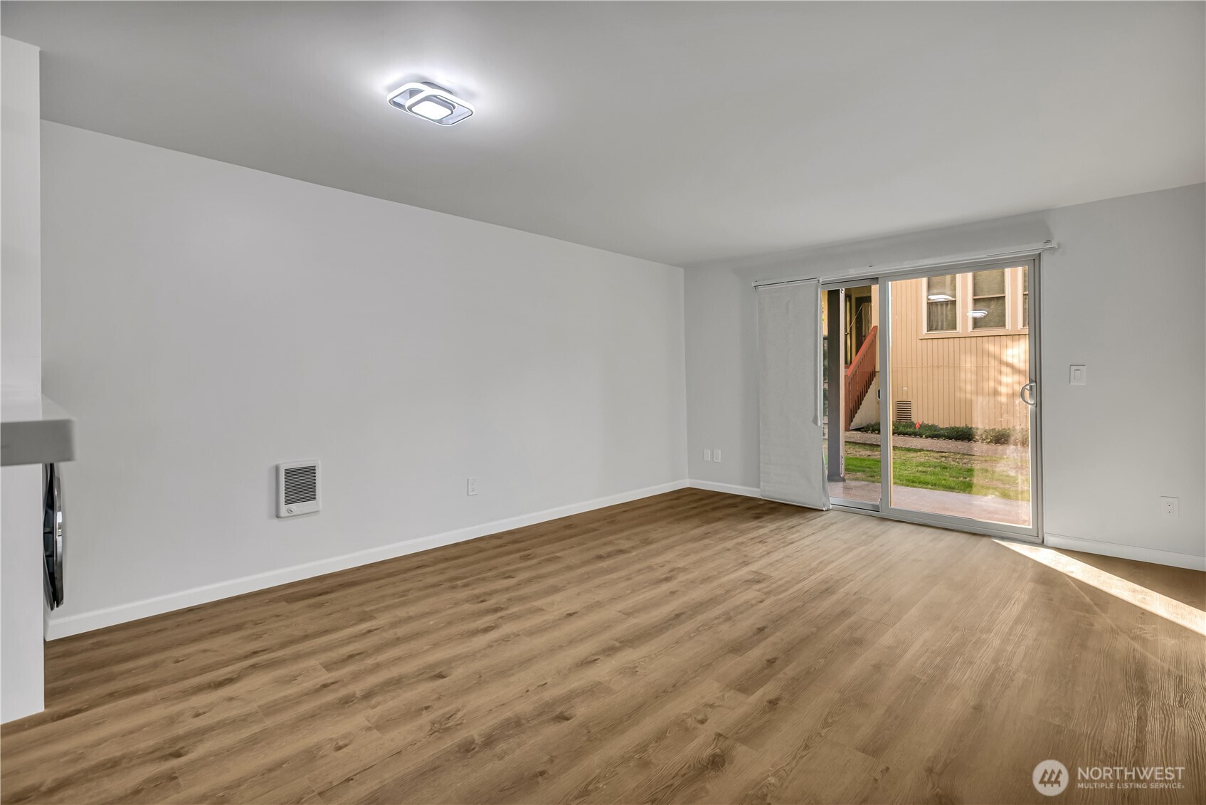 31003 14th Avenue G8 Property Photo 10