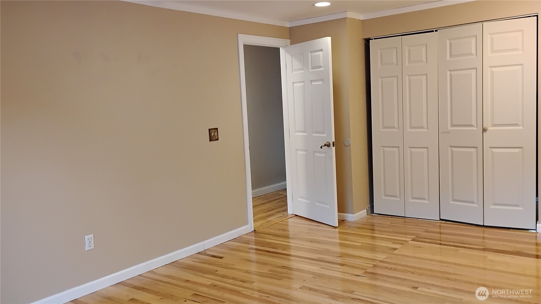 6502 Avondale Road Property Photo 22