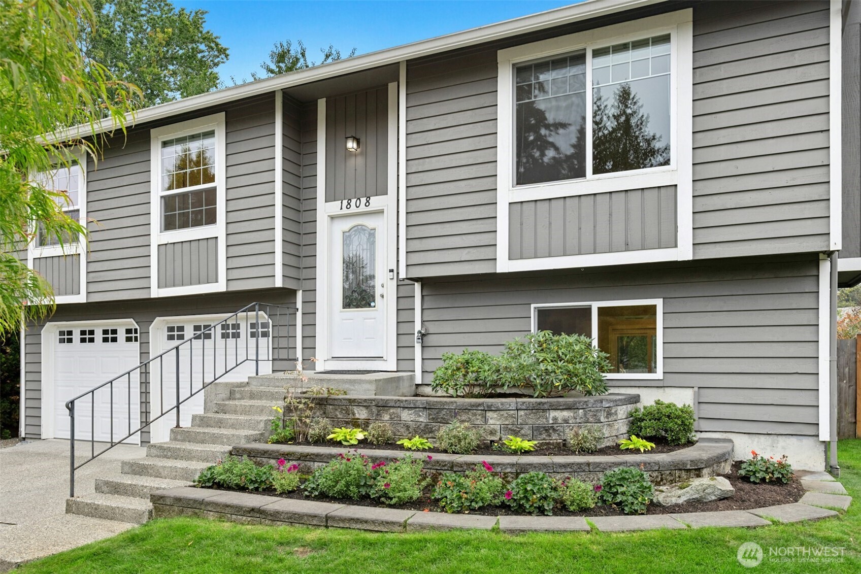 1808 225th Street Property Photo 2