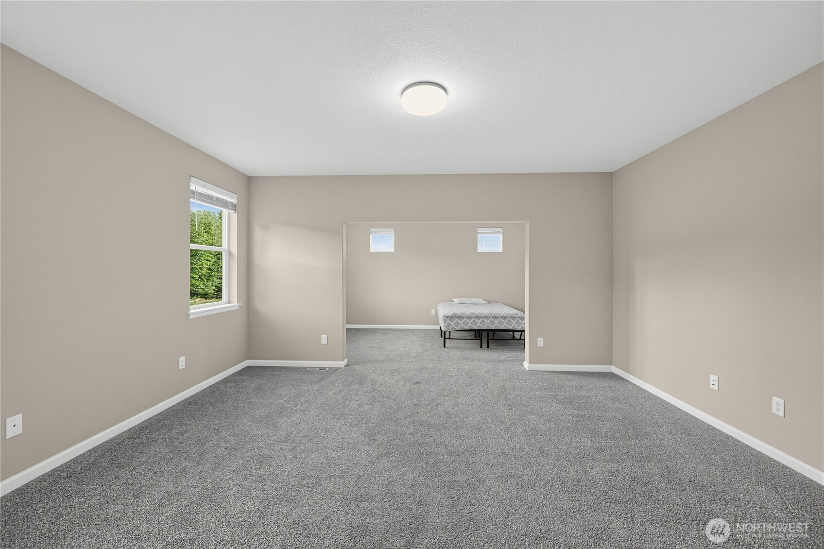 12911 Emerald Ridge Boulevard Property Photo 15