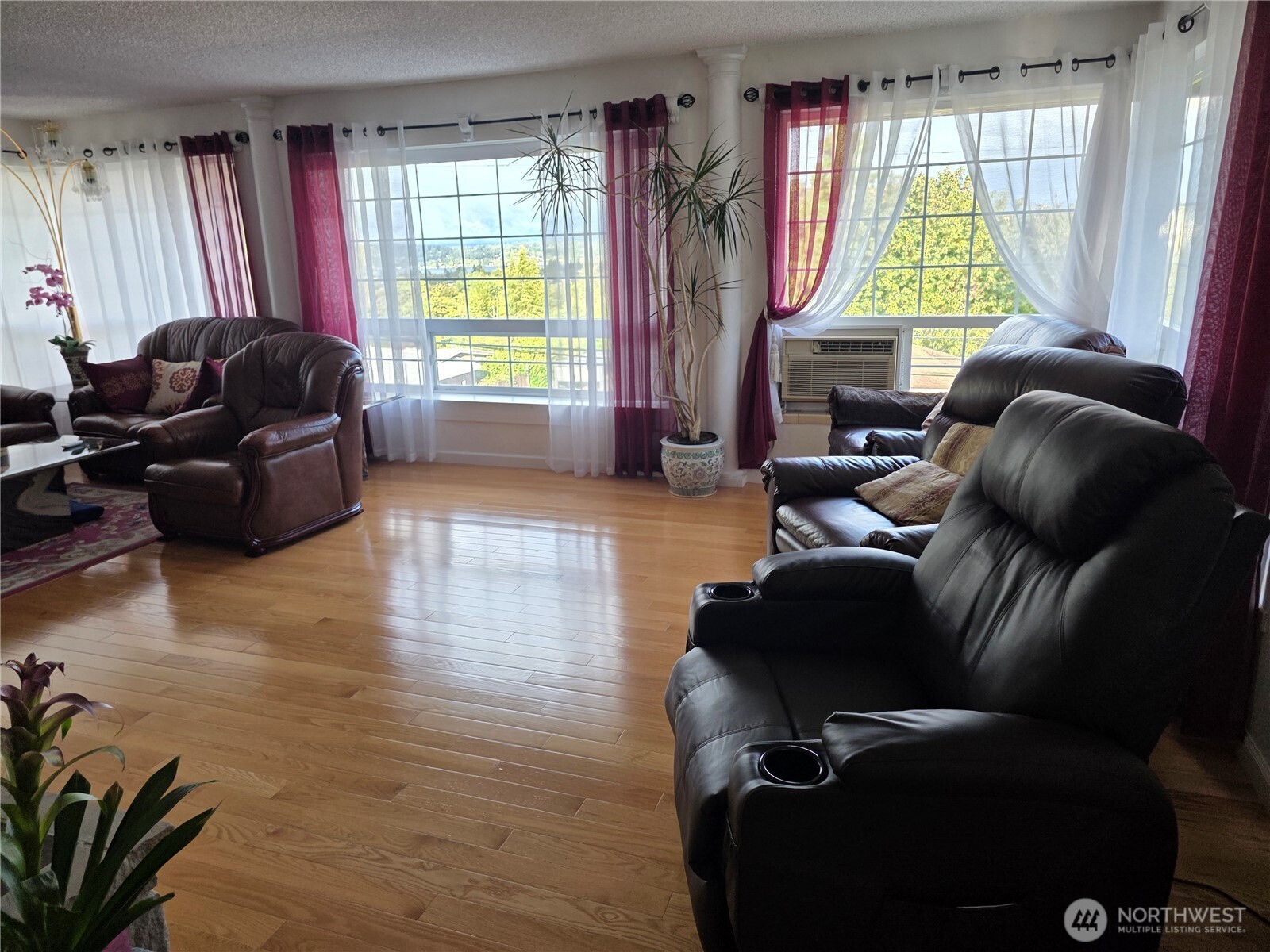 2818 S Dawson Street Property Photo 6