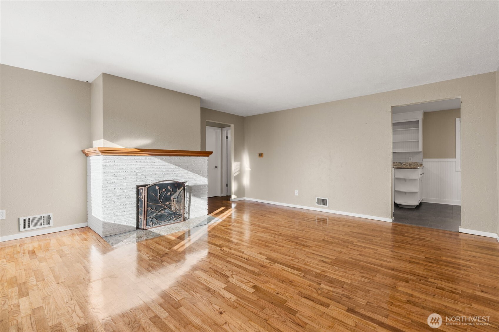 1433 S Stevens St Property Photo 7