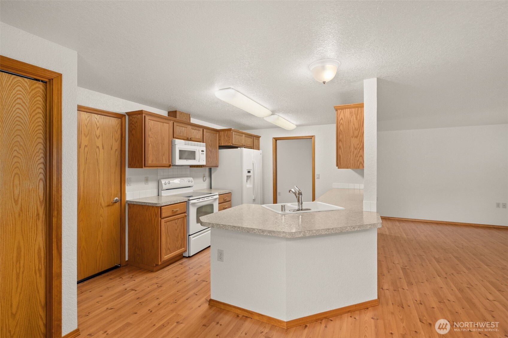 1410 Mark Twain Drive Property Photo 8