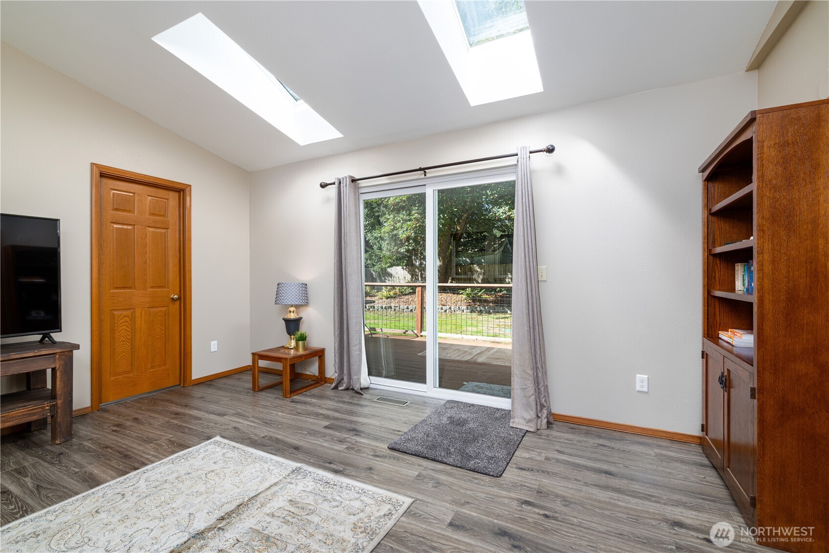 320 Se Shadowood Drive Property Photo 18