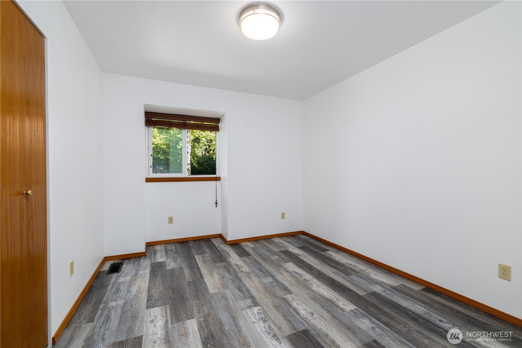 320 Se Shadowood Drive Property Photo 25