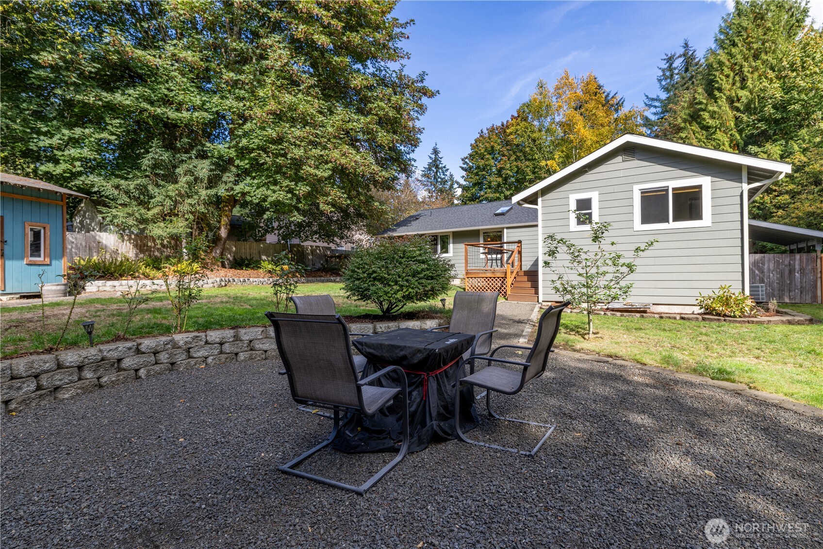 320 Se Shadowood Drive Property Photo 26