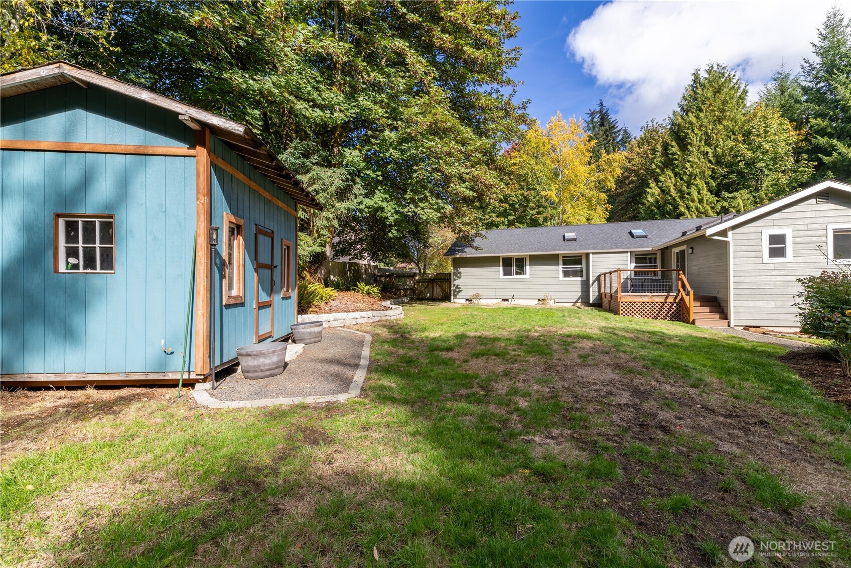 320 Se Shadowood Drive Property Photo 27