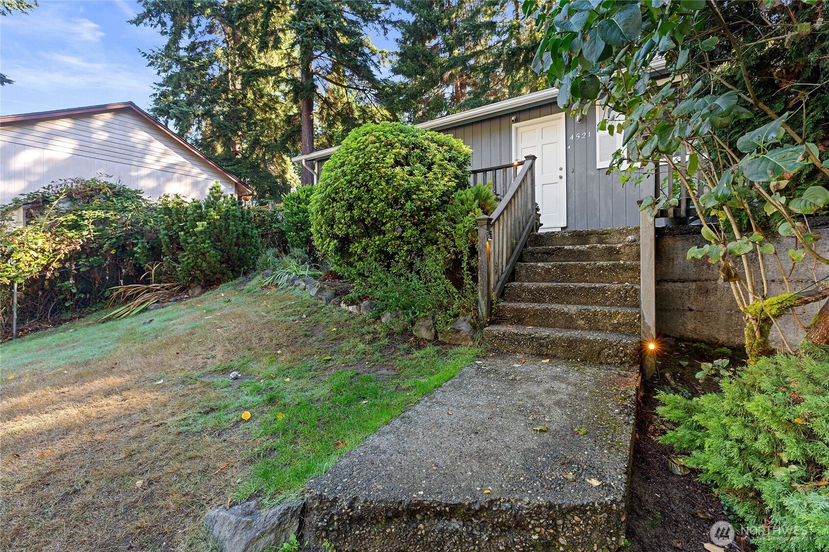 4521 Grand Avenue Property Photo 4