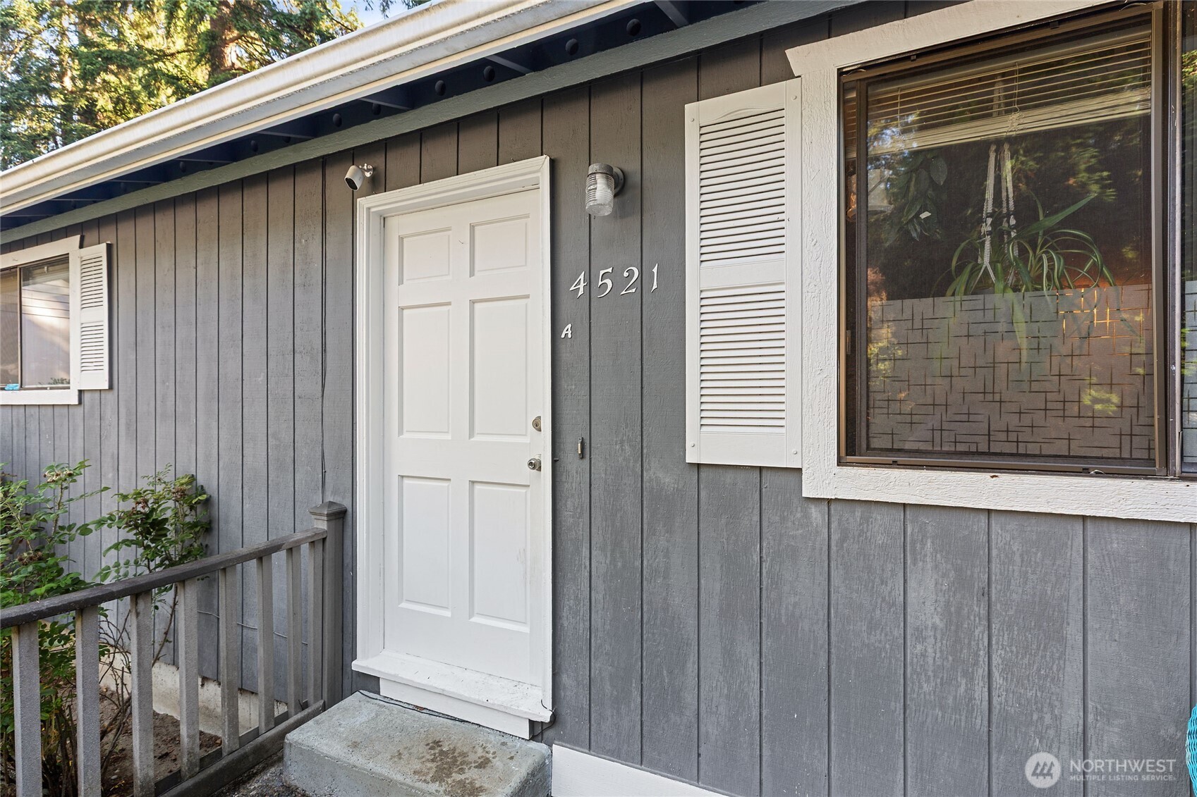 4521 Grand Avenue Property Photo 5