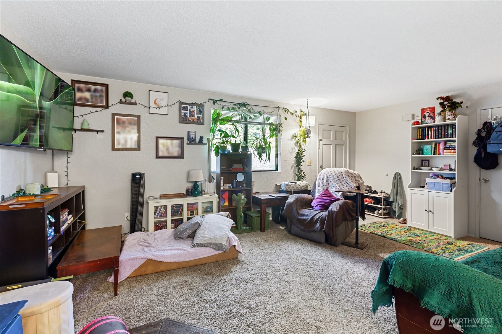 4521 Grand Avenue Property Photo 7