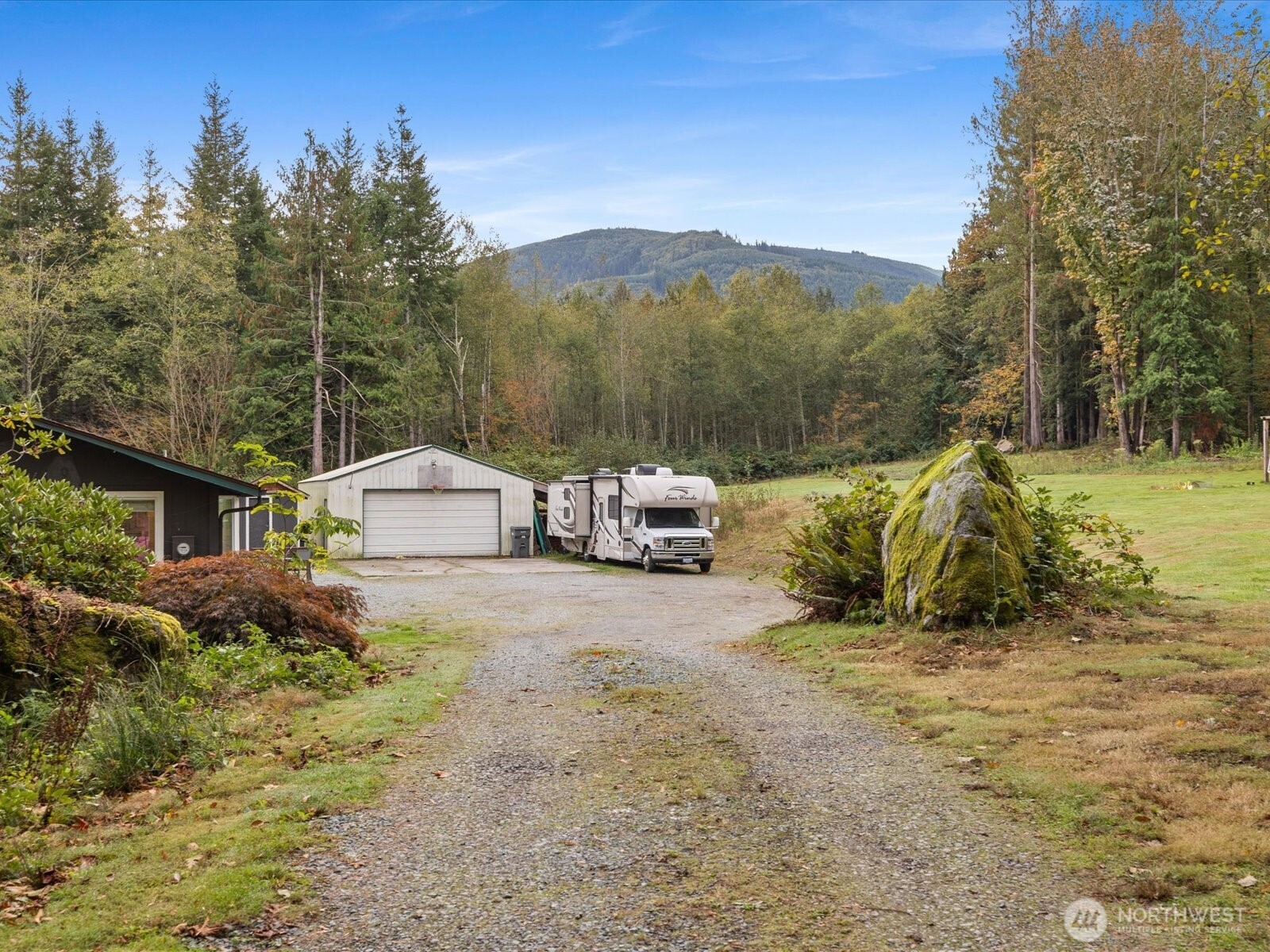 11503 Torrence Drive Property Photo 2