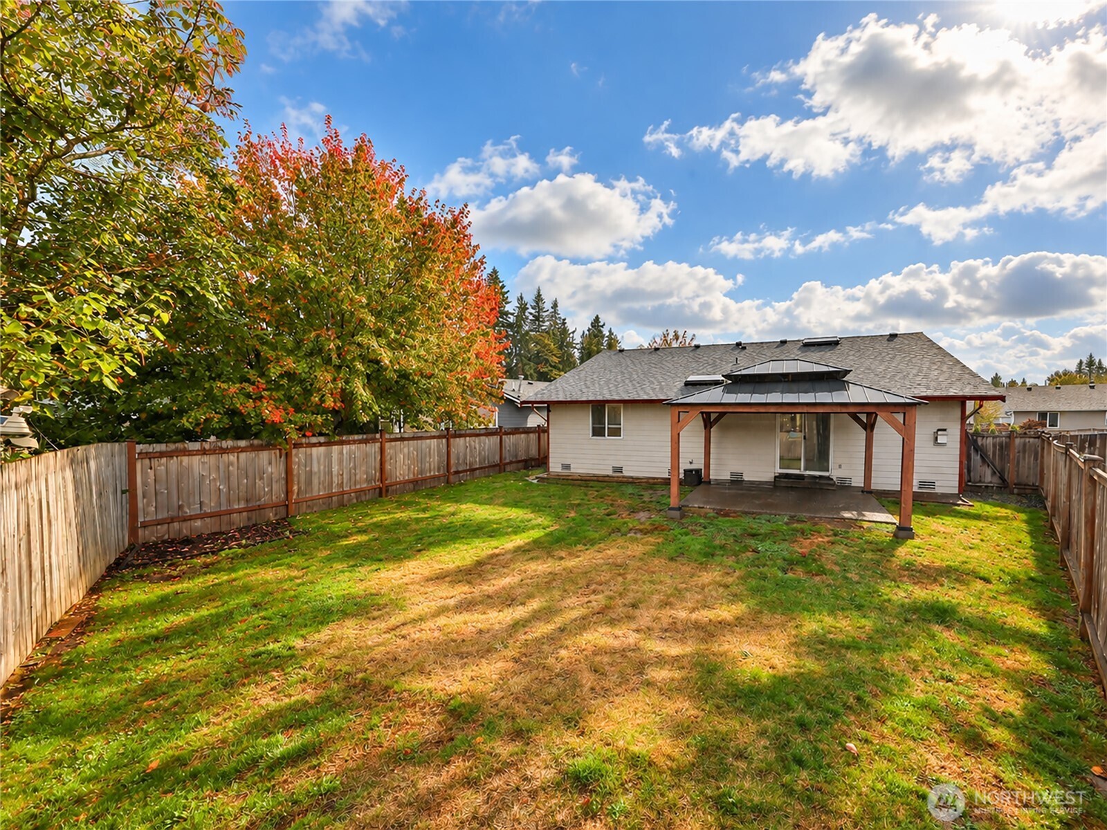 11225 52nd Avenue Property Photo 3