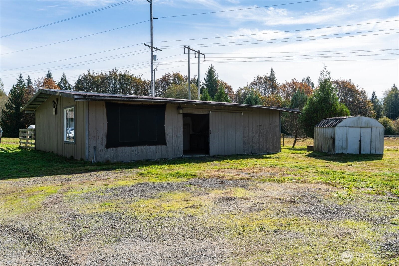 14428 Jim Creek Rd Property Photo 5