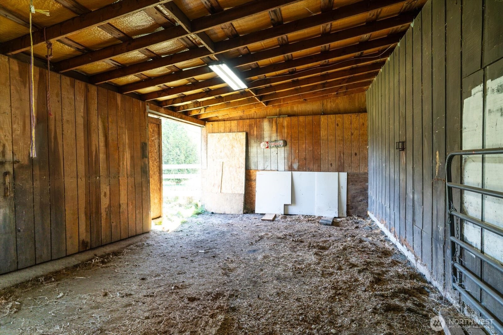 14428 Jim Creek Rd Property Photo 9