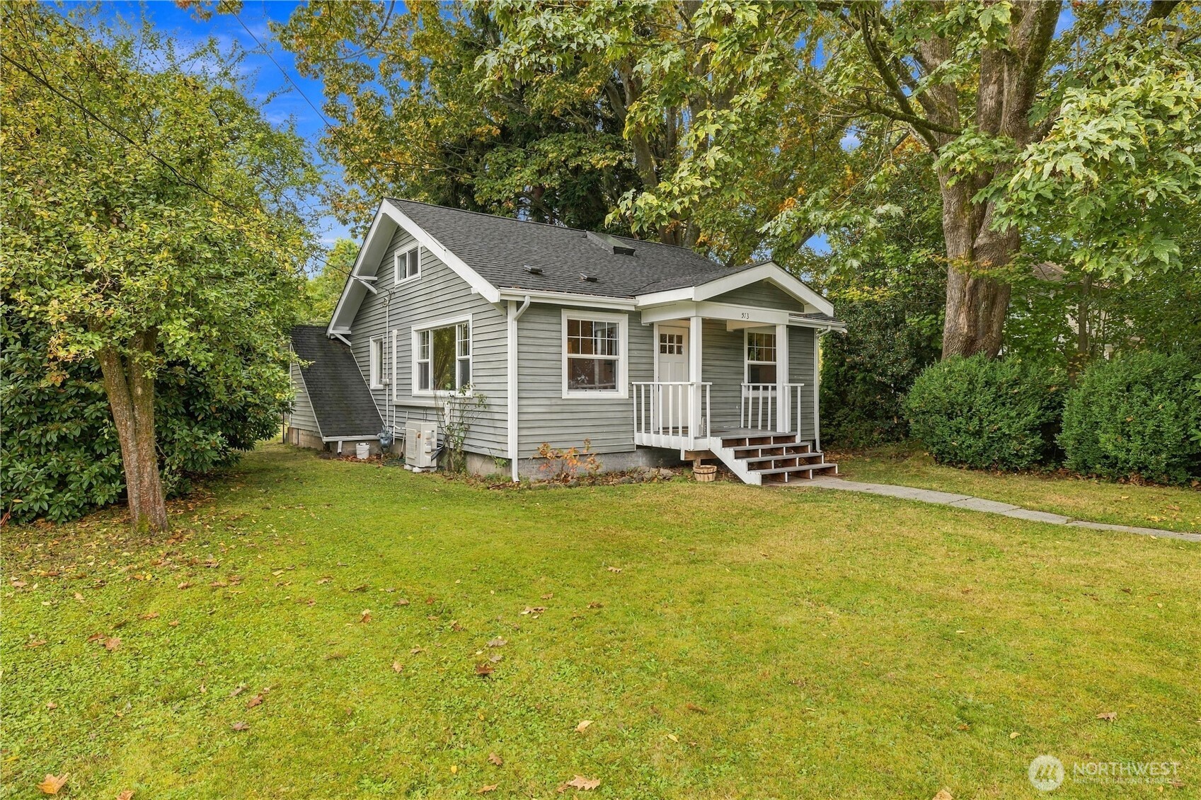 513 Warner Street Property Photo 1